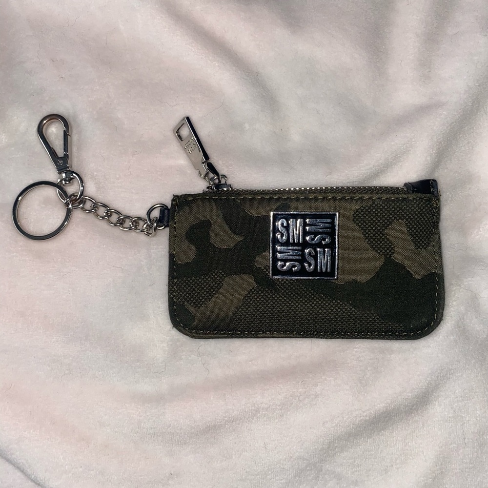 Steve Madden camo card holder/key chain